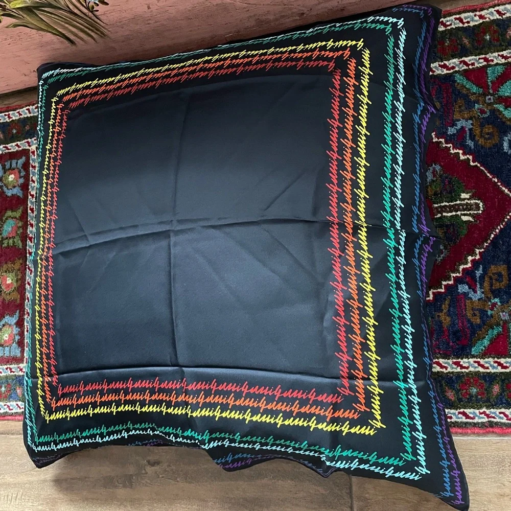 Gucci Silk Square Scarf - Picture 5 of 10